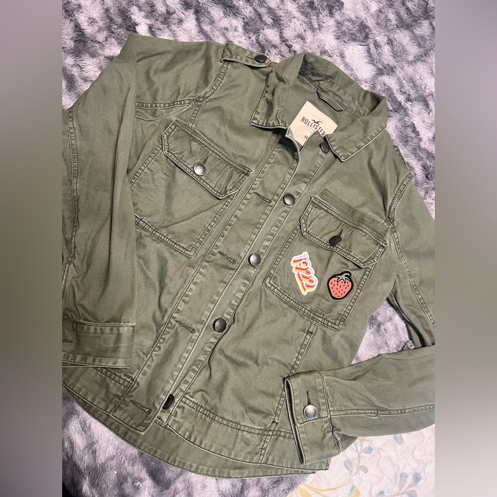 Hollister green army jacket in size M for women’s